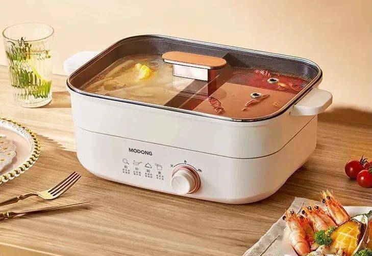 足！45L黄金容量旋钮控温涮炒煎炖焖蒸也能轻松搞定！麻将胡了2自带鸳鸯锅的分体式电火锅清汤党和麻辣党都满(图9)