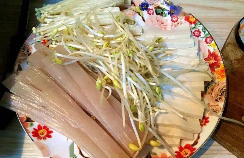 十足做法简单好吃又过瘾!麻将胡了自制麻辣烫!香味(图1) 十足做法简单好吃又过瘾!麻将胡了自制麻辣烫!香味(图1)