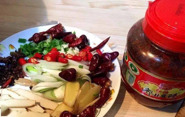 十足做法简单好吃又过瘾!麻将胡了自制麻辣烫!香味(图2) 十足做法简单好吃又过瘾!麻将胡了自制麻辣烫!香味(图2)