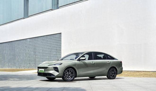 荣威D6的价格、实力与适配人群购车全指南麻将胡了2模拟器试玩10万级纯电轿车：(图3)